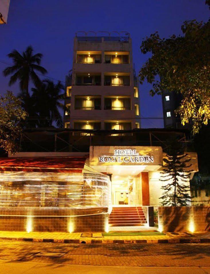 Bloom Hotel - Juhu Мумбаї Екстер'єр фото